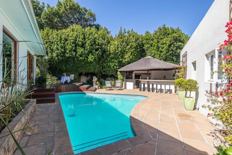 3 Bedroom Property for Sale in Constantia Western Cape